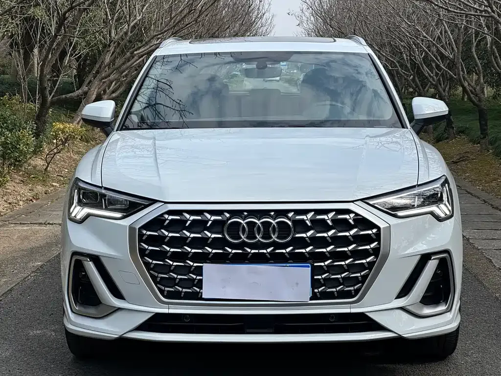 Audi Q3 2024 из CN, фото 6
