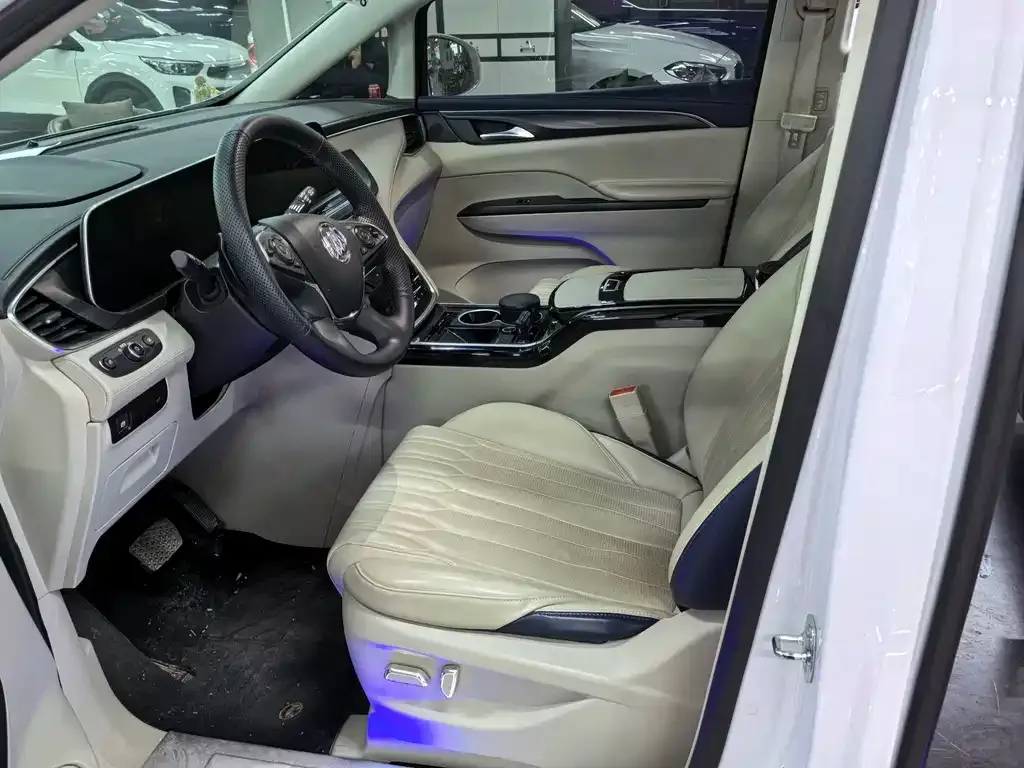 Buick GL8 2024 из CN, фото 9