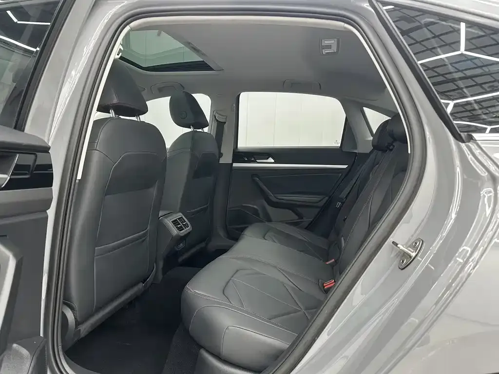 Volkswagen Lavida 2022 из CN, фото 9