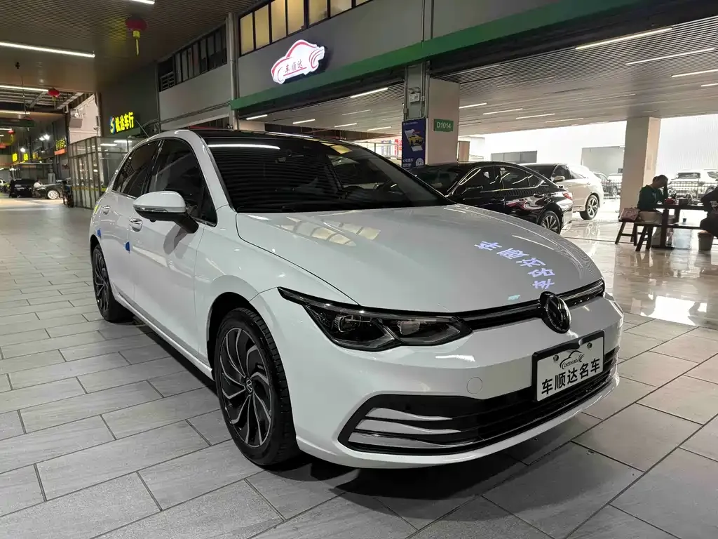 Volkswagen Golf 2022 из CN, фото 8