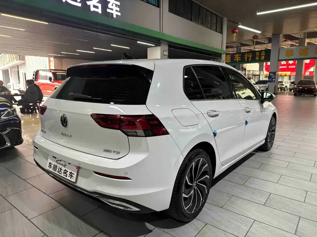 Volkswagen Golf 2022 из CN, фото 5