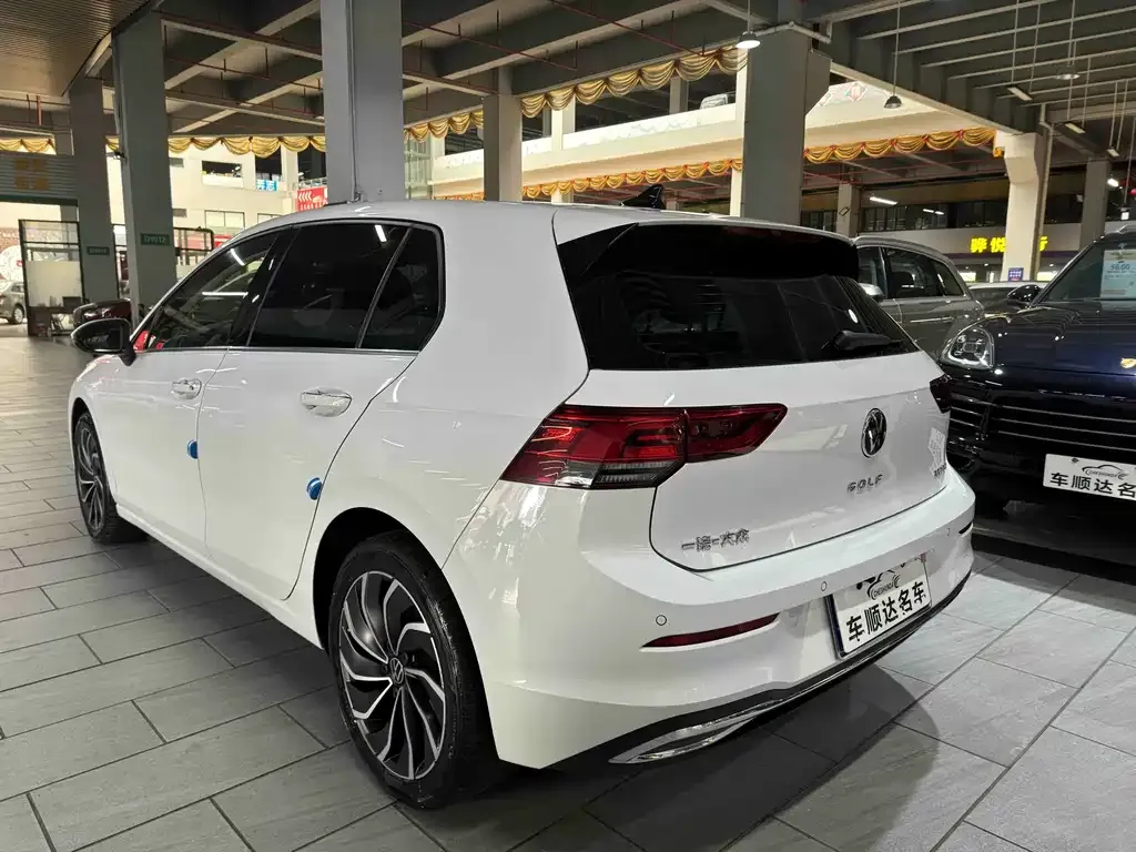 Volkswagen Golf 2022 из CN, фото 9