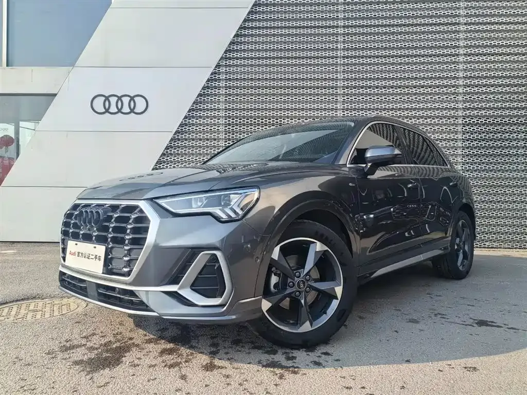 Audi Q3 2023 из CN, фото 1