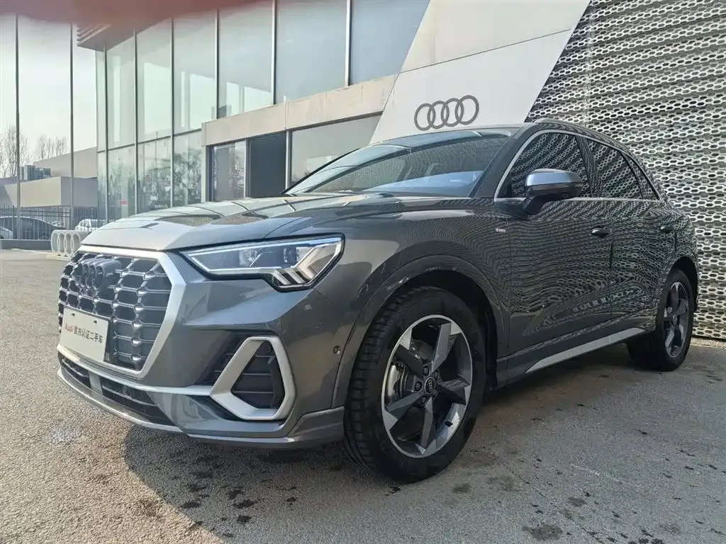Audi Q3 2023 из CN, фото 4