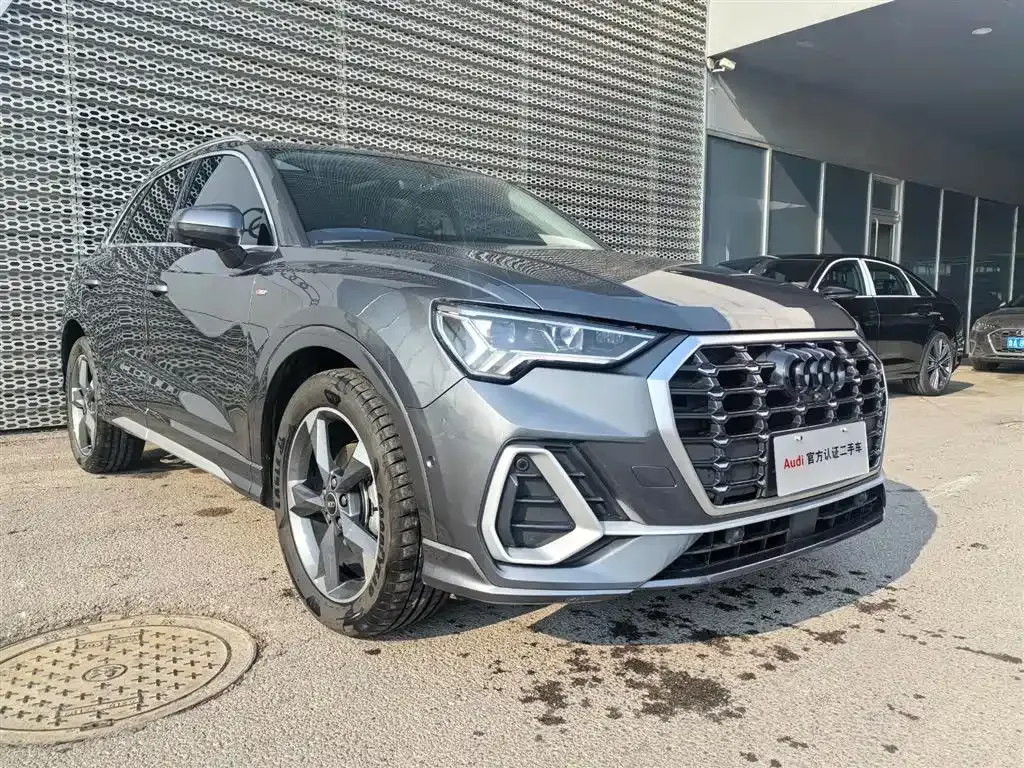 Audi Q3 2023 из CN, фото 5