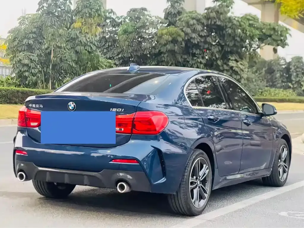 BMW 1 Series 2021 из CN, фото 10