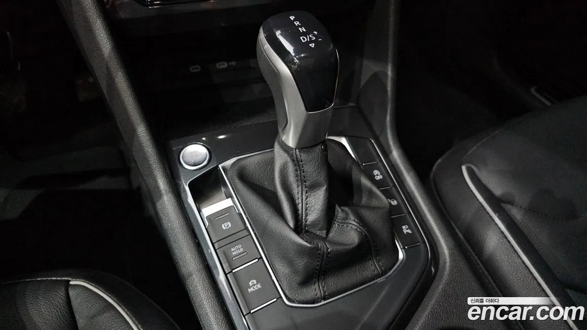 Volkswagen Tiguan — фото 8