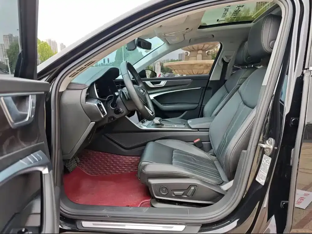 Audi A6L 2021 из CN, фото 7