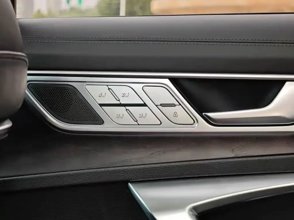 Audi A6L 2021 из CN, фото 2