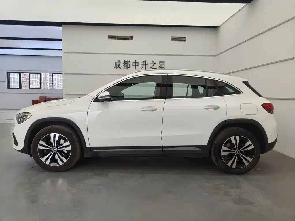 Mercedes-Benz GLA 2023 из CN, фото 6