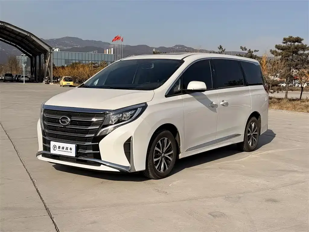 GAC Motor Trumpchi M8 — фото 1