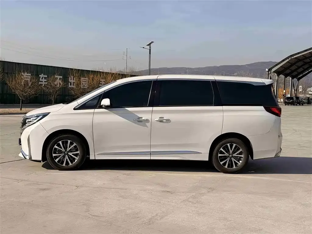 GAC Motor Trumpchi M8 — фото 5