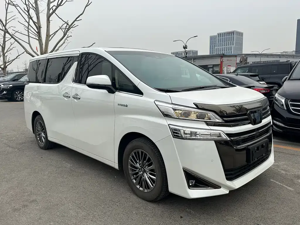 Toyota Vellfire 2023 из CN, фото 4
