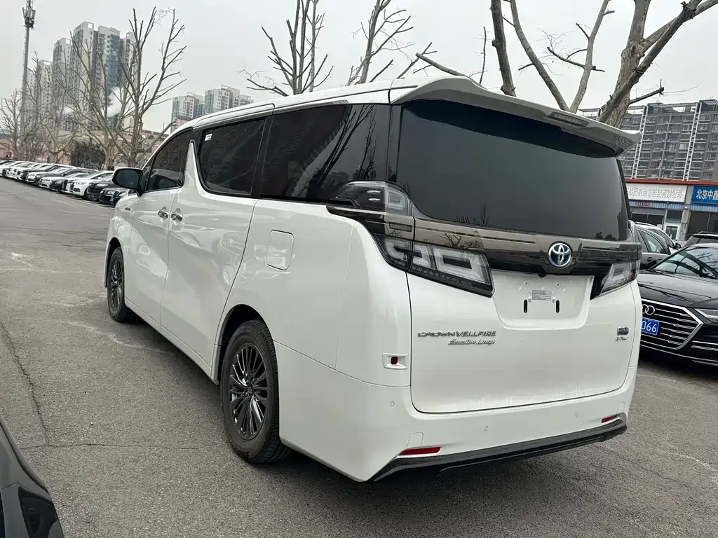 Toyota Vellfire 2023 из CN, фото 9
