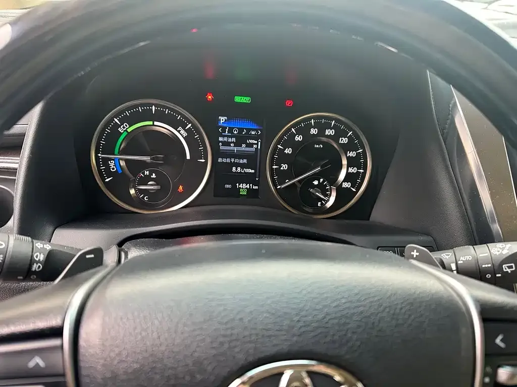 Toyota Vellfire 2023 из CN, фото 2