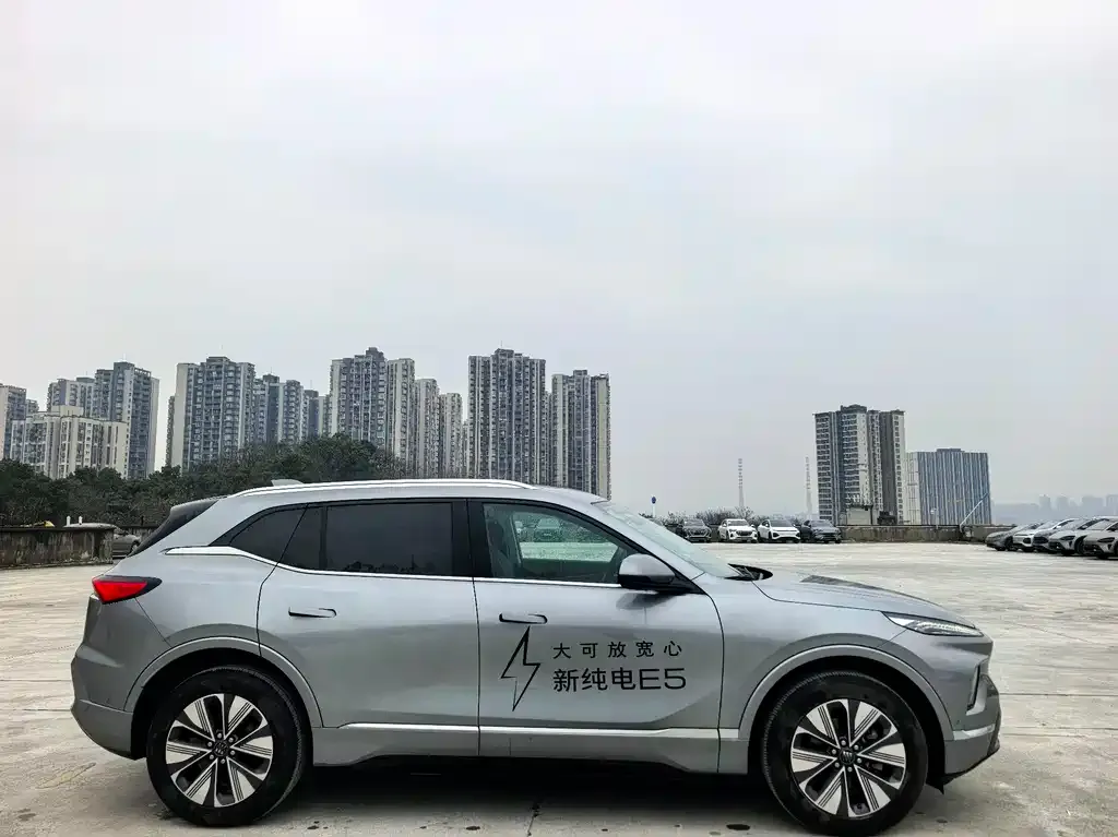 Buick E5 2025 из CN, фото 2