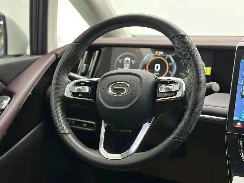 GAC Motor Trumpchi M8 — фото 8