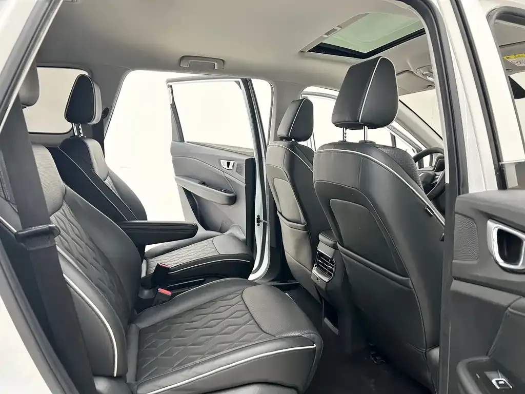 Wuling Jiachen 2022 из CN, фото 10