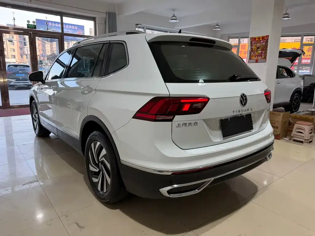 Volkswagen Tiguan L 2022 из CN, фото 7