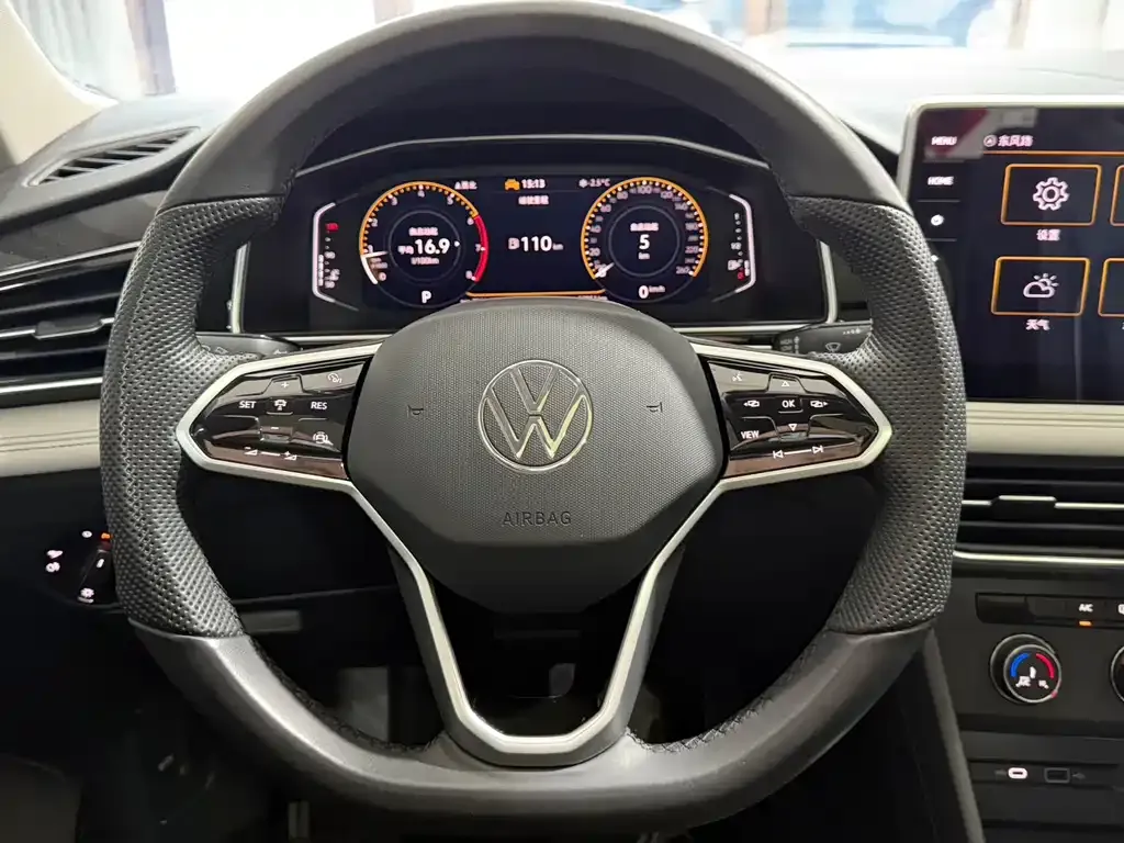 Volkswagen Tiguan L 2022 из CN, фото 5