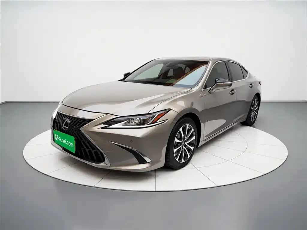 Lexus ES — фото 4