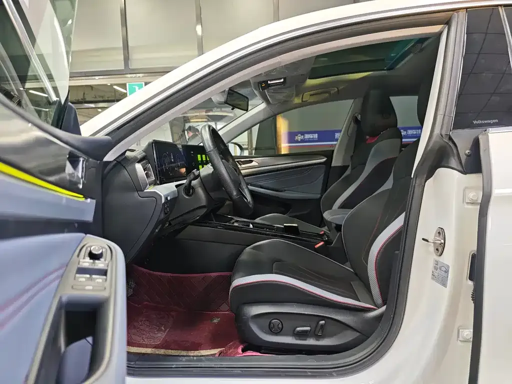 Volkswagen Lamando 2023 из CN, фото 8