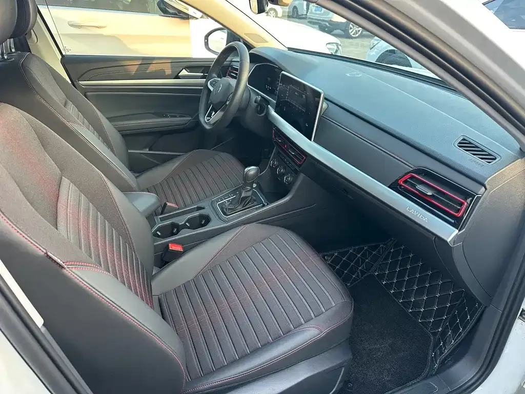 Volkswagen Lavida 2024 из CN, фото 2