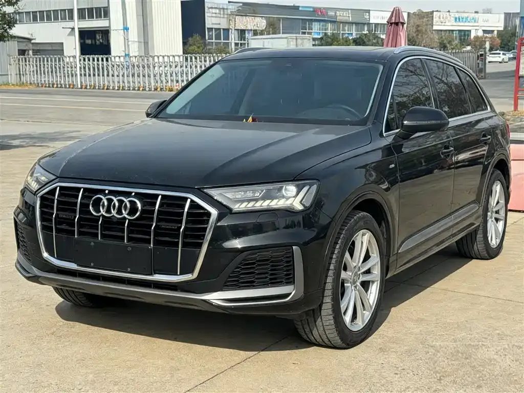 Audi Q7 2021 из CN, фото 1