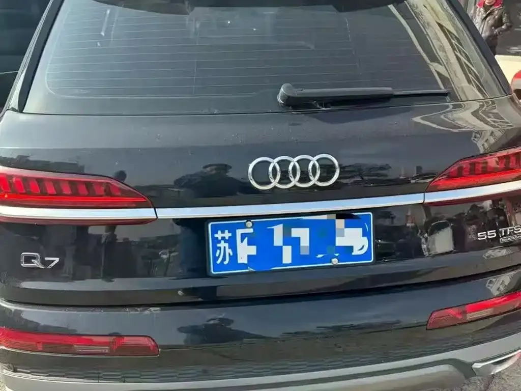 Audi Q7 2021 из CN, фото 5