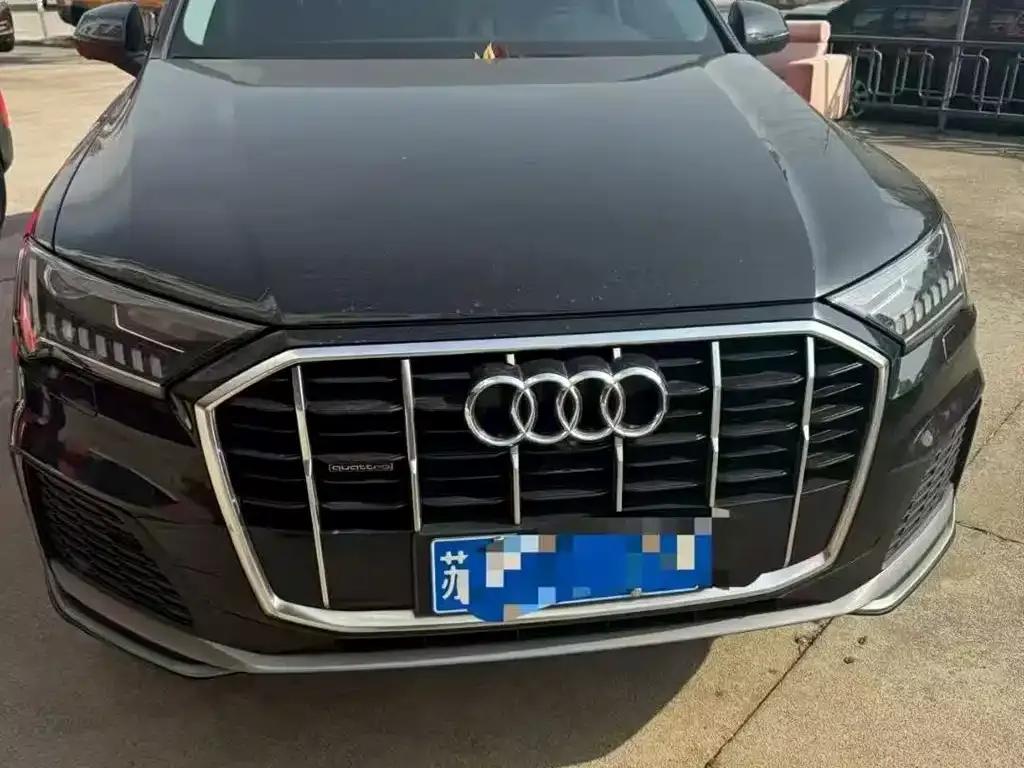 Audi Q7 2021 из CN, фото 2