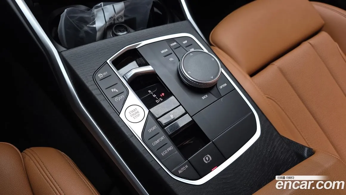 BMW 3-Series 2023 из KR, фото 9