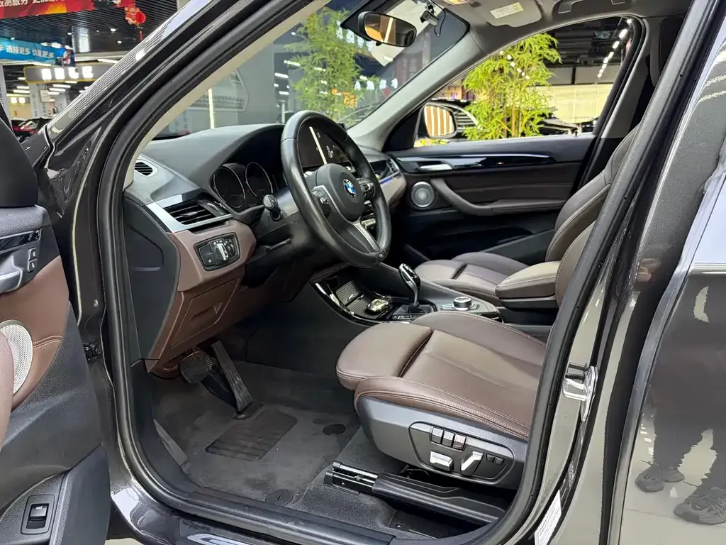 BMW X1 2021 из CN, фото 7