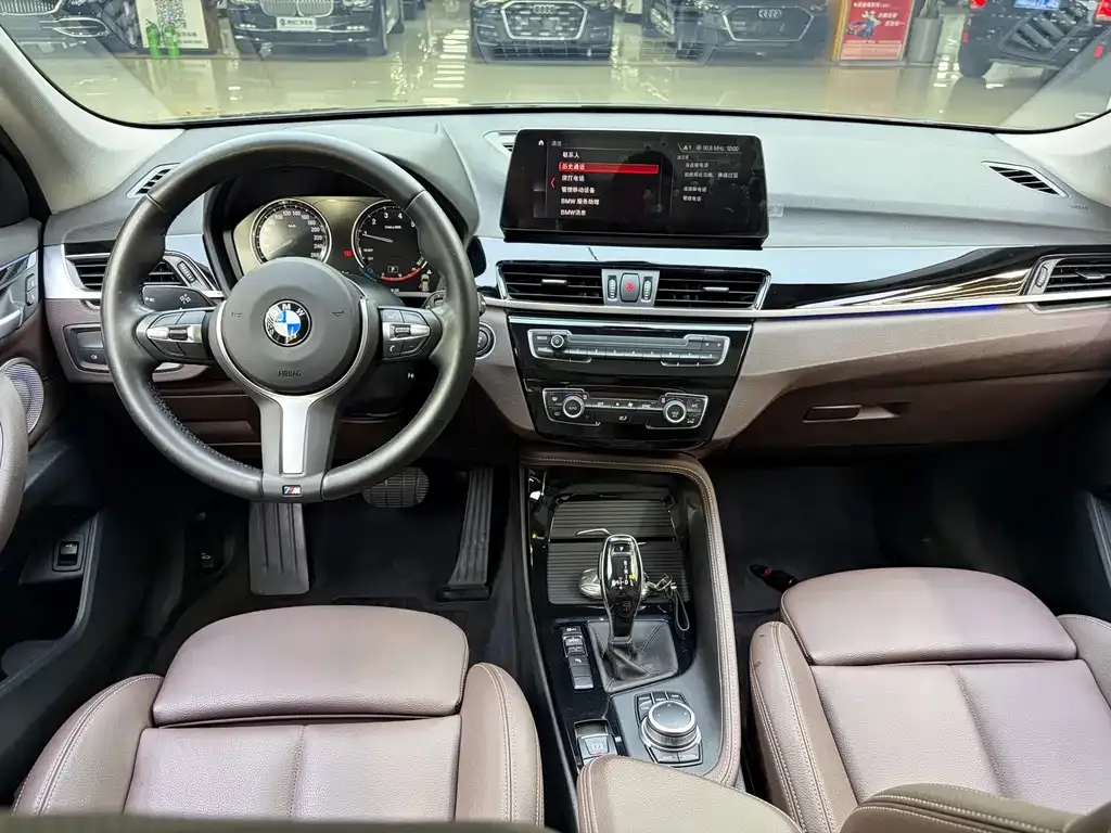 BMW X1 2021 из CN, фото 9