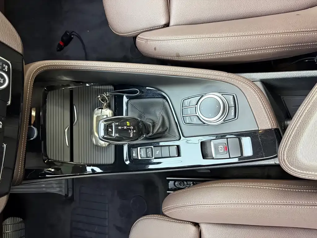 BMW X1 2021 из CN, фото 8