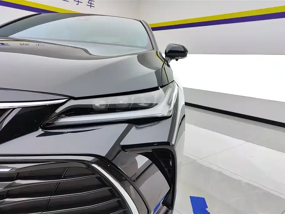 Toyota Avalon 2023 из CN, фото 2