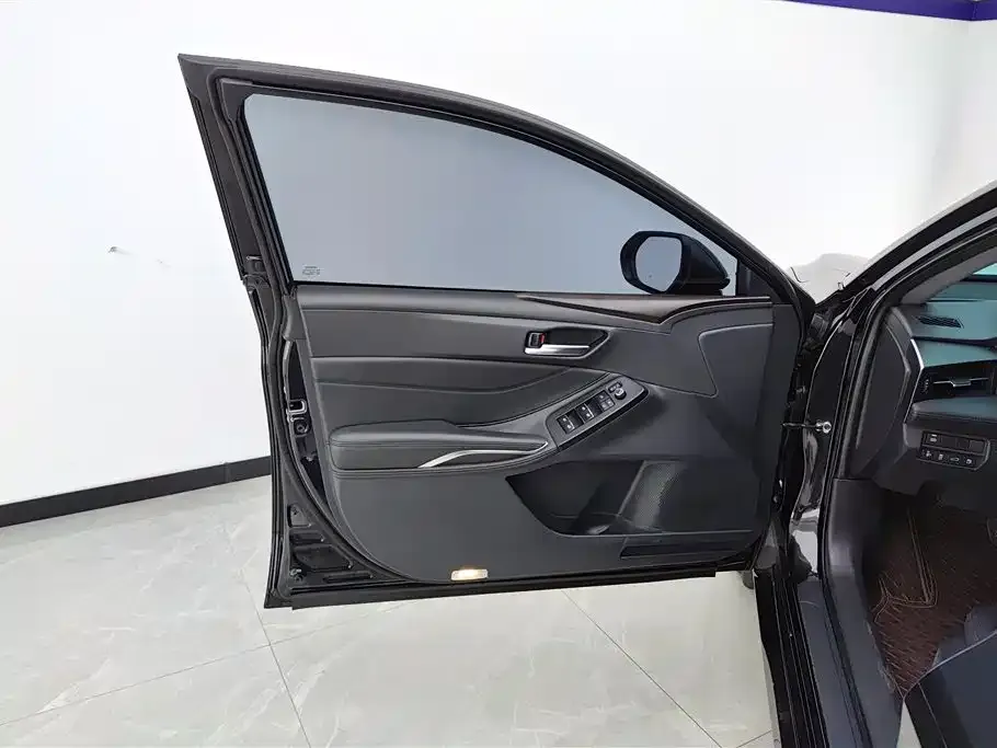 Toyota Avalon 2023 из CN, фото 3