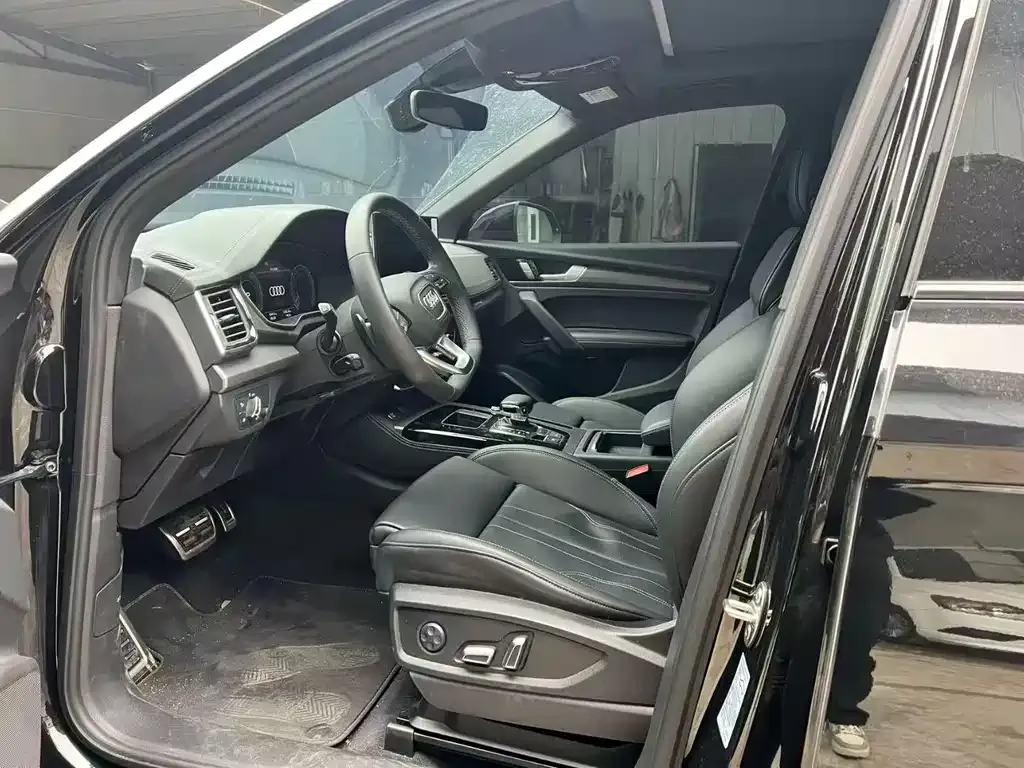 Audi Q5L 2024 из CN, фото 6