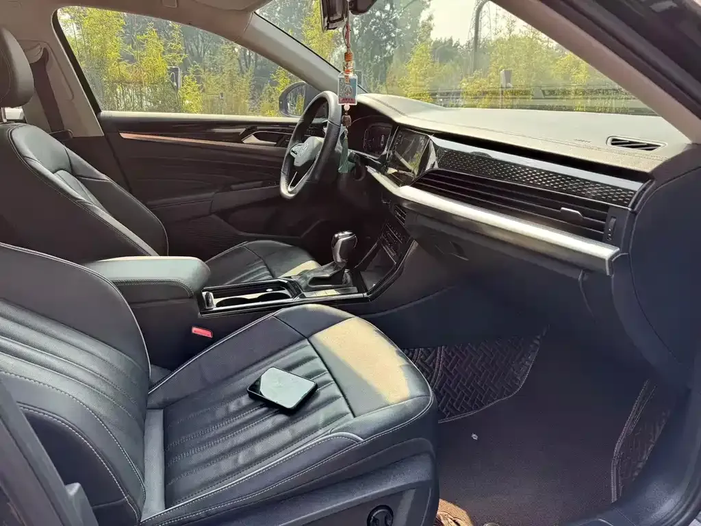 Volkswagen Passat — фото 2