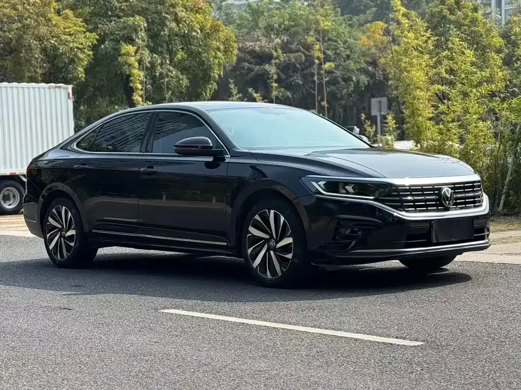 Volkswagen Passat — фото 9