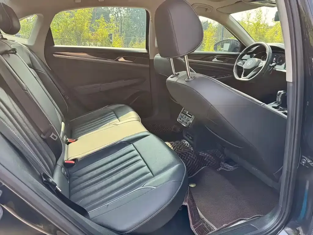Volkswagen Passat — фото 3
