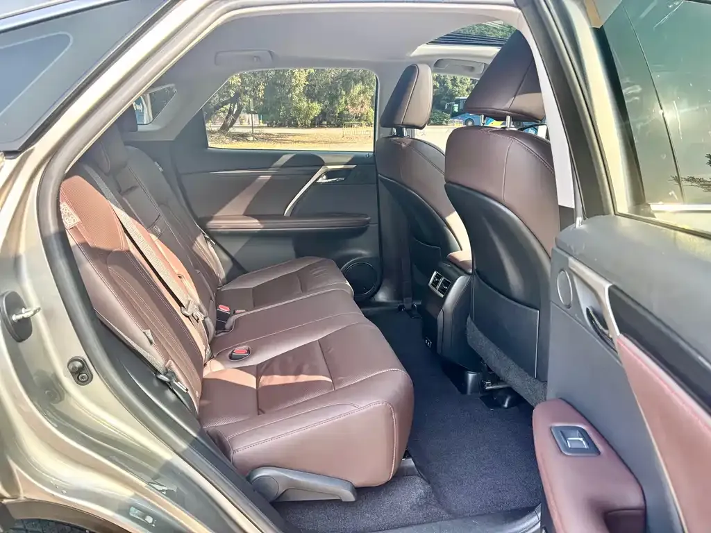 Lexus RX — фото 4