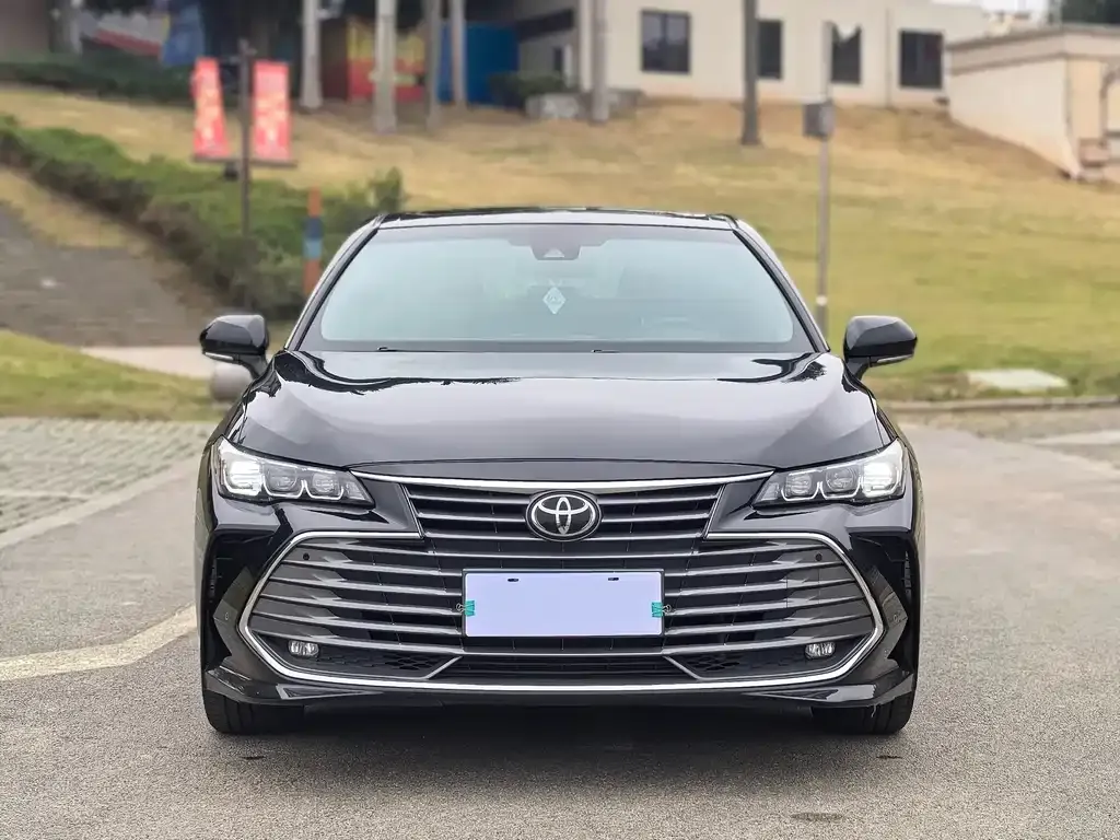 Toyota Avalon 2022 из CN, фото 6