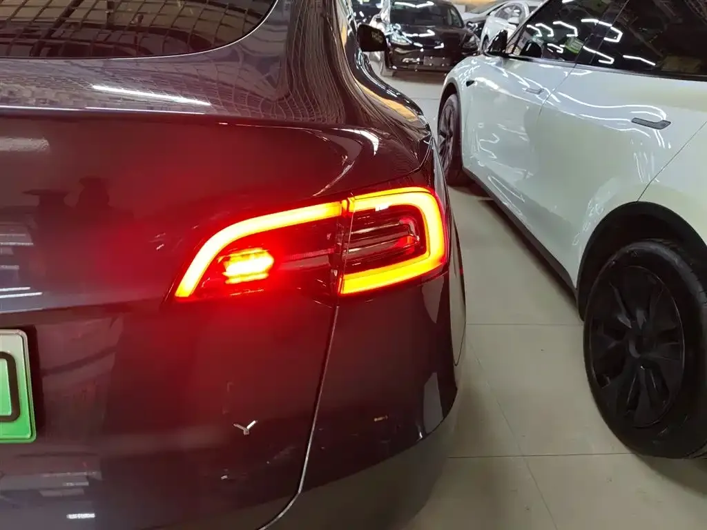 Tesla Model Y 2021 из CN, фото 3