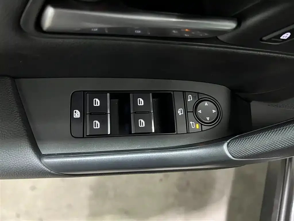 Mazda CX-50 2025 из CN, фото 3