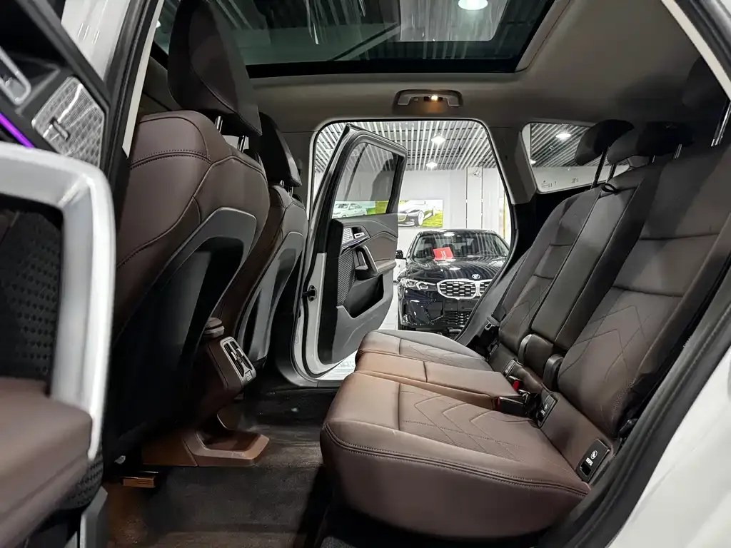 BMW X1 2025 из CN, фото 9
