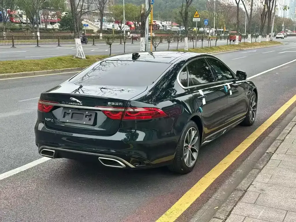 Jaguar XFL 2021 из CN, фото 8