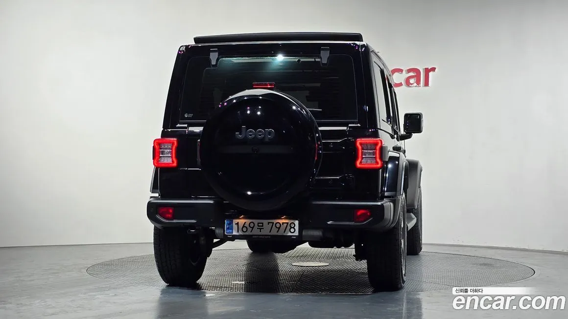 Jeep Wrangler 2021 из KR, фото 3