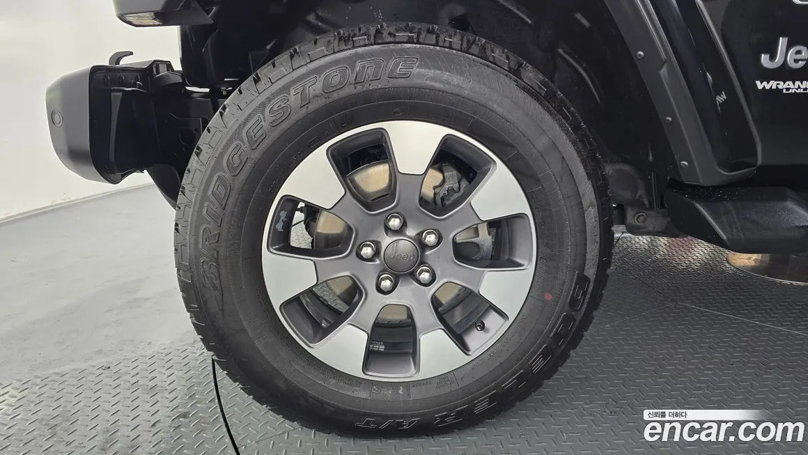 Jeep Wrangler 2021 из KR, фото 8