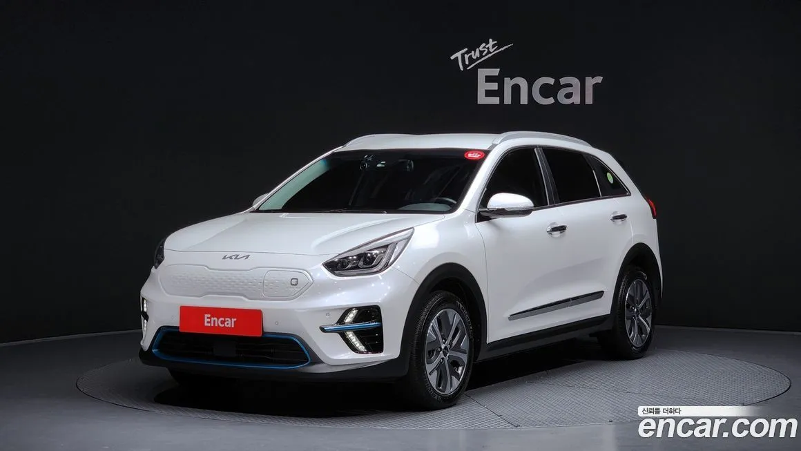 Kia Niro — фото 1