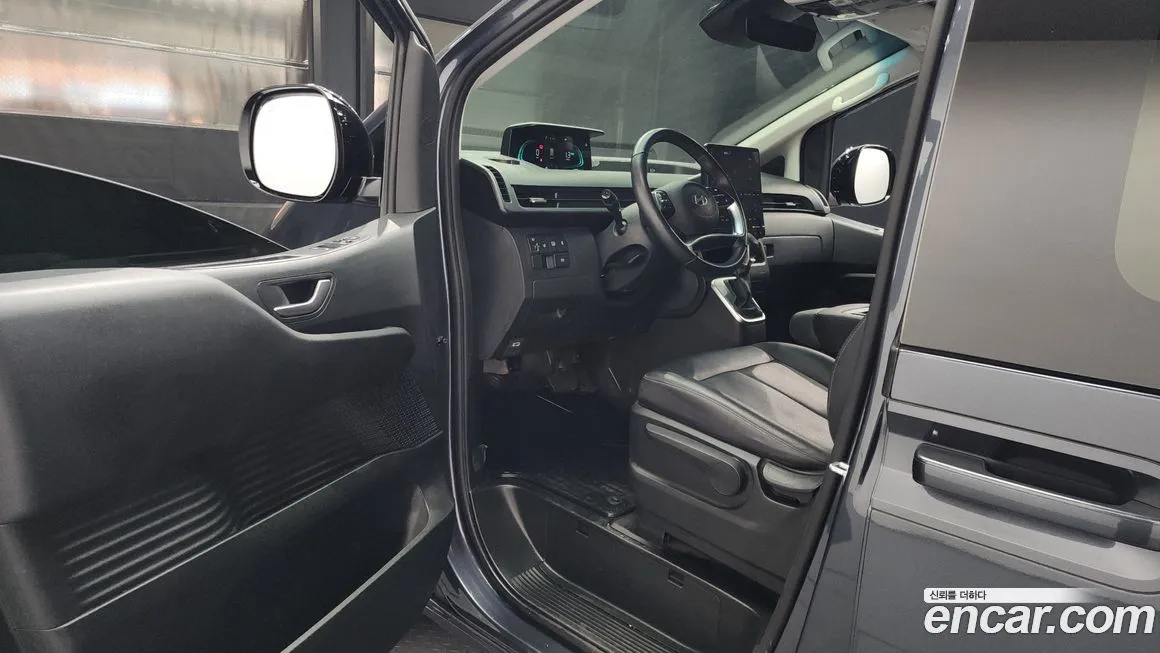 Hyundai Staria 2025 из KR, фото 8